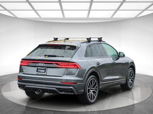 2021 Audi Q8 55 Premium Plus