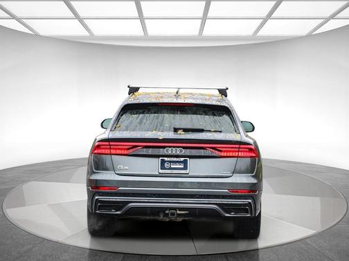 2021 Audi Q8 55 Premium Plus