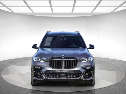 2020 BMW X7 M50i