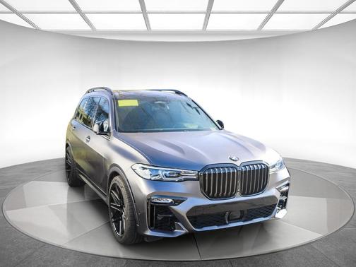 2020 BMW X7 M50i