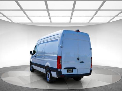 Arctic White 2025 Mercedes-Benz Sprinter 2500 Standard Roof