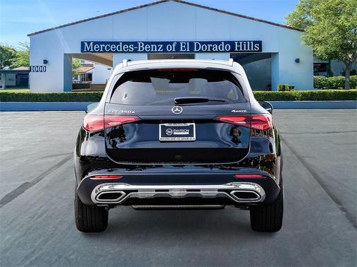 2025 Mercedes-Benz GLC 350e Base 4MATIC