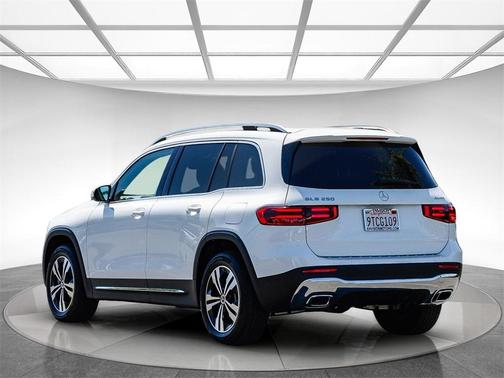 2025 Mercedes-Benz GLB 250 Base 4MATIC