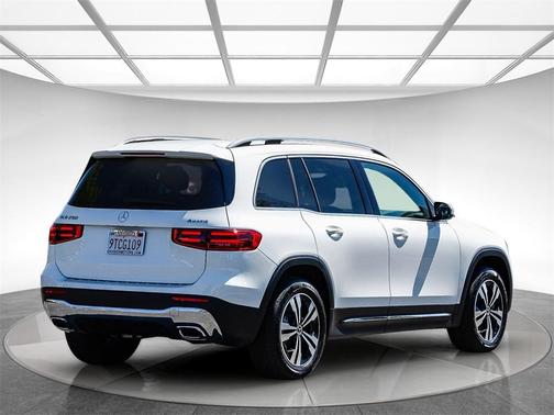 2025 Mercedes-Benz GLB 250 Base 4MATIC