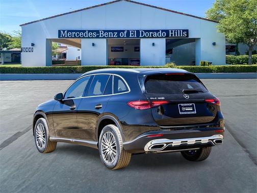 2025 Mercedes-Benz GLC 300 Base