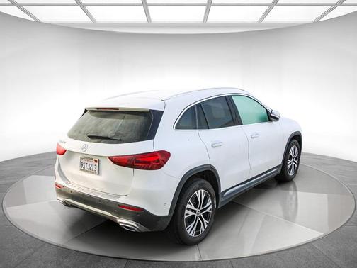 2025 Mercedes-Benz GLA 250 Base