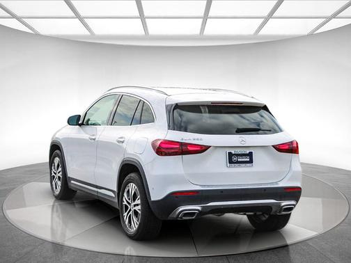 2025 Mercedes-Benz GLA 250 Base