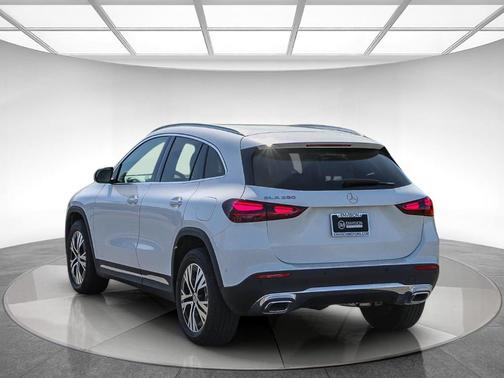 2025 Mercedes-Benz GLA 250 Base