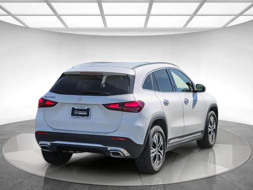 2025 Mercedes-Benz GLA 250 Base