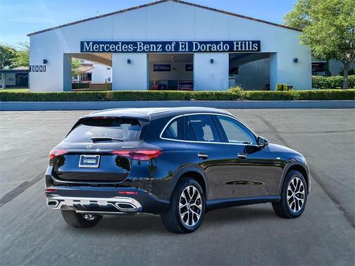 2025 Mercedes-Benz GLC 350e Base 4MATIC