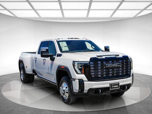 White Frost 2025 GMC Sierra 3500 Denali Ultimate