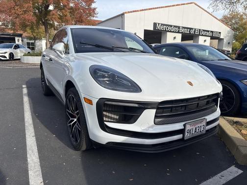 2022 Porsche Macan S