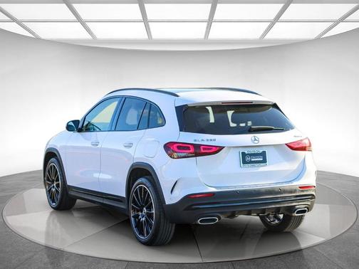 2023 Mercedes-Benz GLA 250 Base 4MATIC