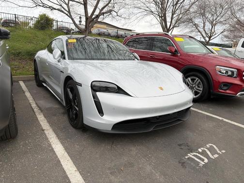 2022 Porsche Taycan Base