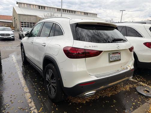 2025 Mercedes-Benz GLA 250 Base
