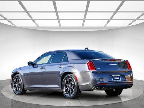 2019 Chrysler 300 S