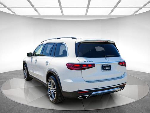 Polar White 2026 Mercedes-Benz GLS 450 4MATIC