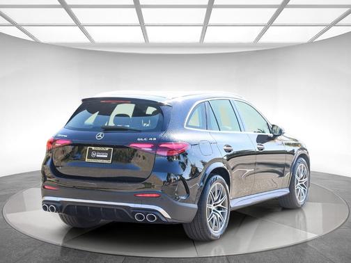 2026 Mercedes-Benz AMG GLC 43 Base