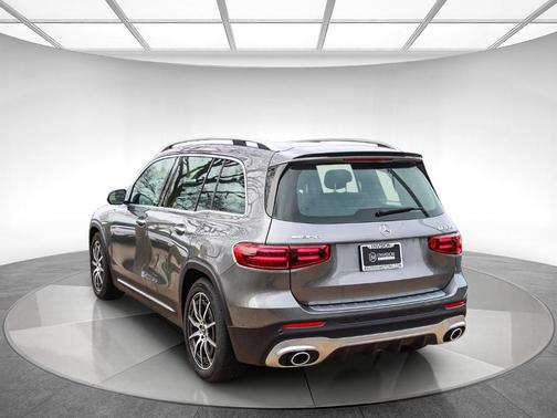 2026 Mercedes-Benz AMG GLB 35 Base