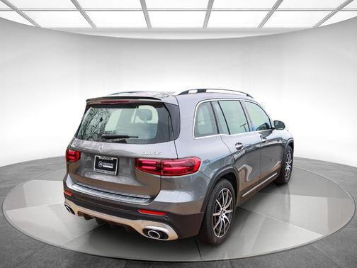 2026 Mercedes-Benz AMG GLB 35 Base