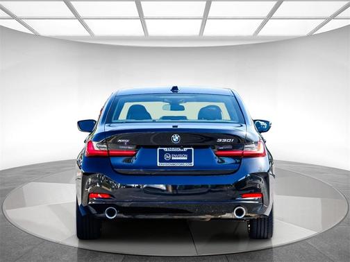 2025 BMW 330 i xDrive