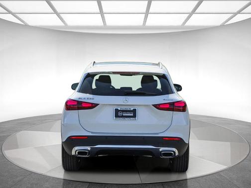 2026 Mercedes-Benz GLA 250 Base 4MATIC