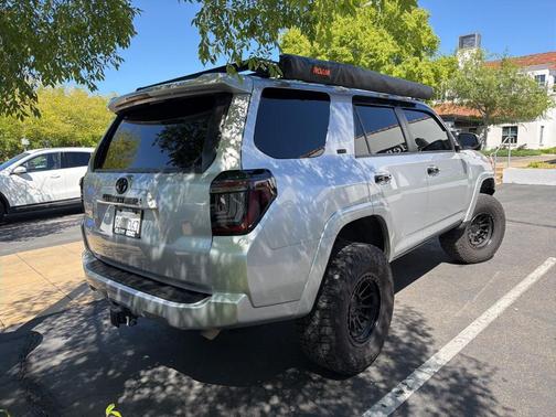 Classic Silver Metallic 2022 Toyota 4Runner SR5