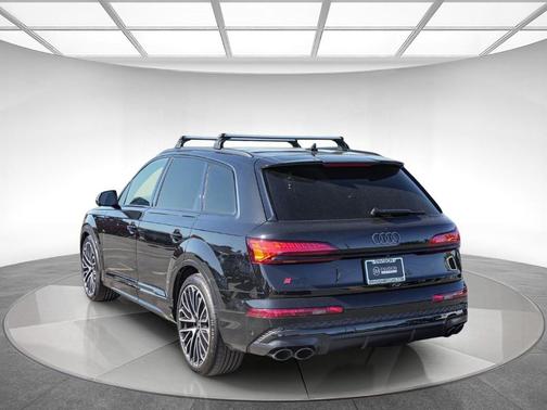 Mythos Black Metallic 2025 Audi SQ7 4.0T Premium Plus