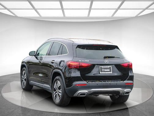 2025 Mercedes-Benz GLA 250 Base 4MATIC