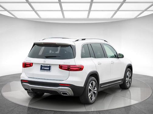 2026 Mercedes-Benz GLB 250 Base 4MATIC