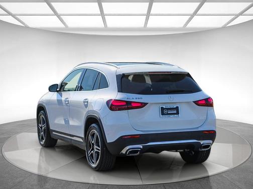 2026 Mercedes-Benz GLA 250 Base