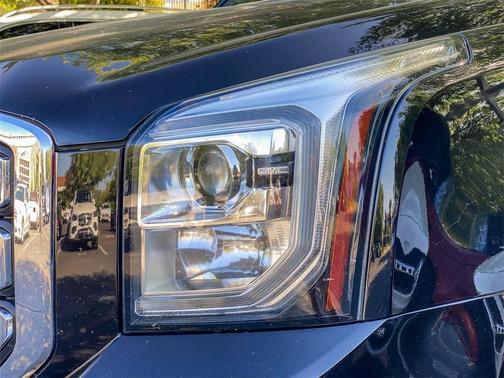 2020 GMC Yukon SLT