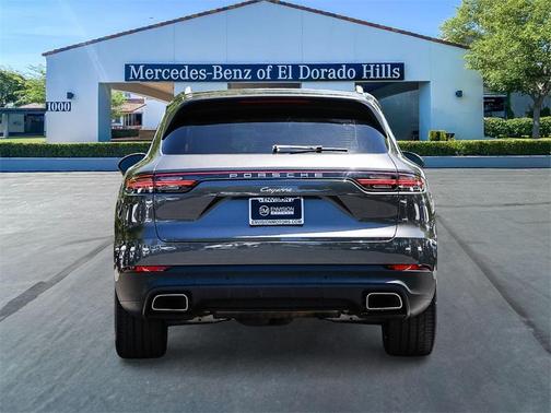 2021 Porsche Cayenne Base