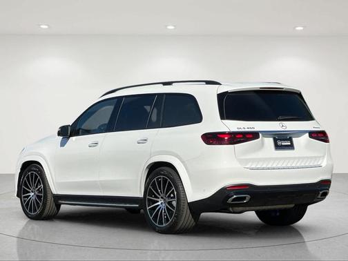 Polar White 2026 Mercedes-Benz GLS 450 4MATIC