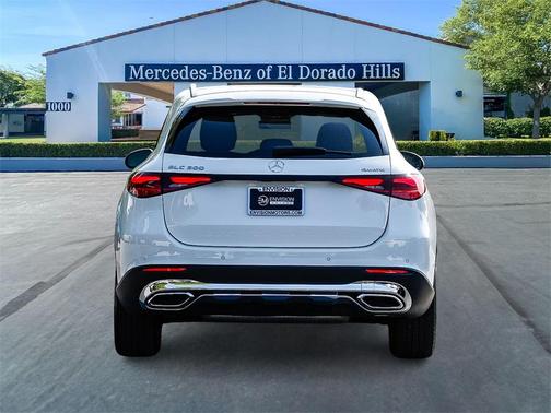 2025 Mercedes-Benz GLC 300 Base 4MATIC