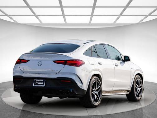 Moon 2025 Mercedes-Benz AMG GLE 53 Base