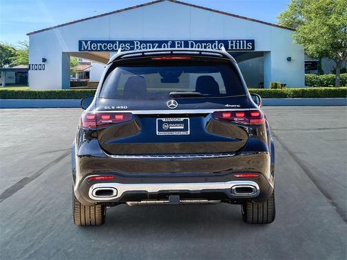 2025 Mercedes-Benz GLS 450 4MATIC
