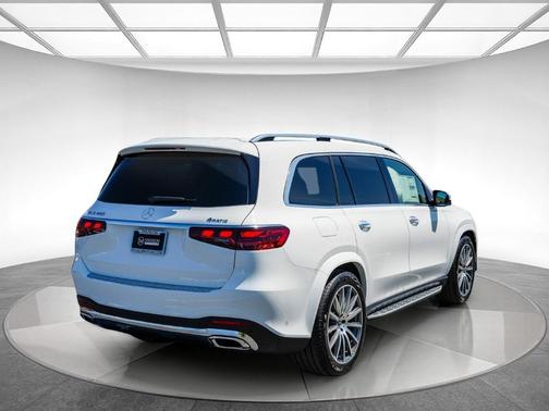 Polar White 2026 Mercedes-Benz GLS 450 4MATIC