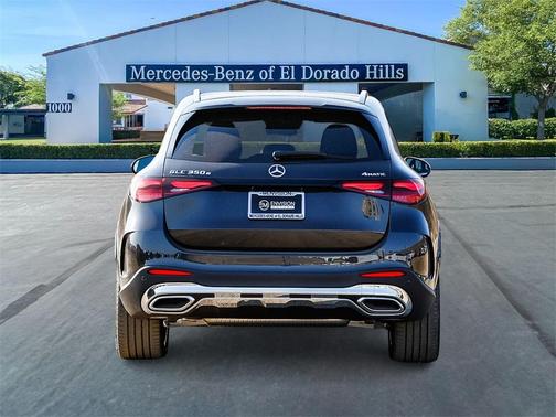 2025 Mercedes-Benz GLC 350e Base 4MATIC