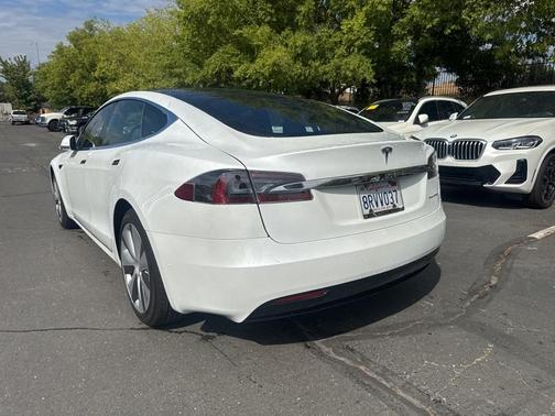 2020 Tesla Model S Long Range