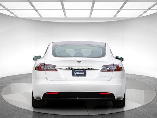 2020 Tesla Model S Long Range