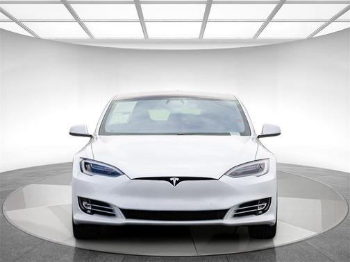 2020 Tesla Model S Long Range