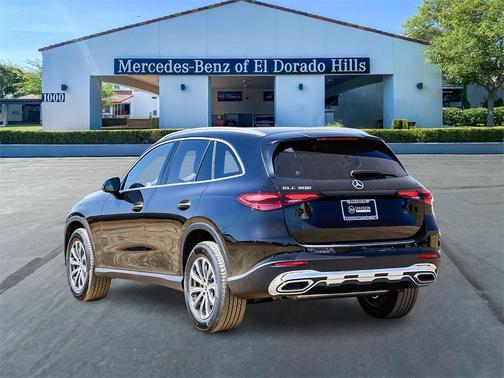 2025 Mercedes-Benz GLC 300 Base