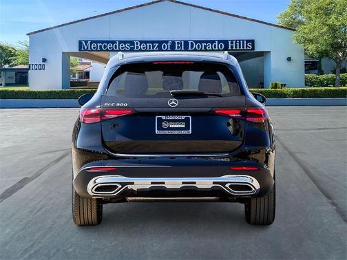 2025 Mercedes-Benz GLC 300 Base