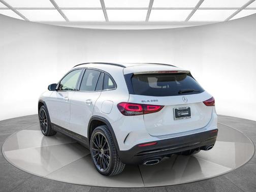 Polar White 2022 Mercedes-Benz GLA 250 Base