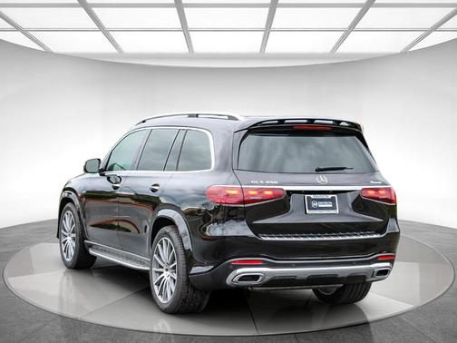 2026 Mercedes-Benz GLS 450 4MATIC