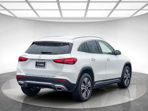 2025 Mercedes-Benz GLA 250 Base 4MATIC