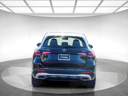 2026 Mercedes-Benz GLC 300 Base 4MATIC