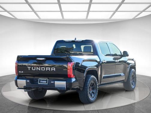 2024 Toyota Tundra Hybrid Capstone