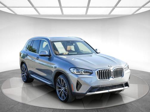 Gray Metallic 2024 BMW X3 xDrive30i